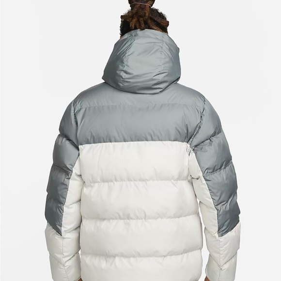 Nike Sportswear Storm-FIT Windrunner Jacket Gray PRIMALOFT DR9605-084 New $200 - Picture 2 of 14